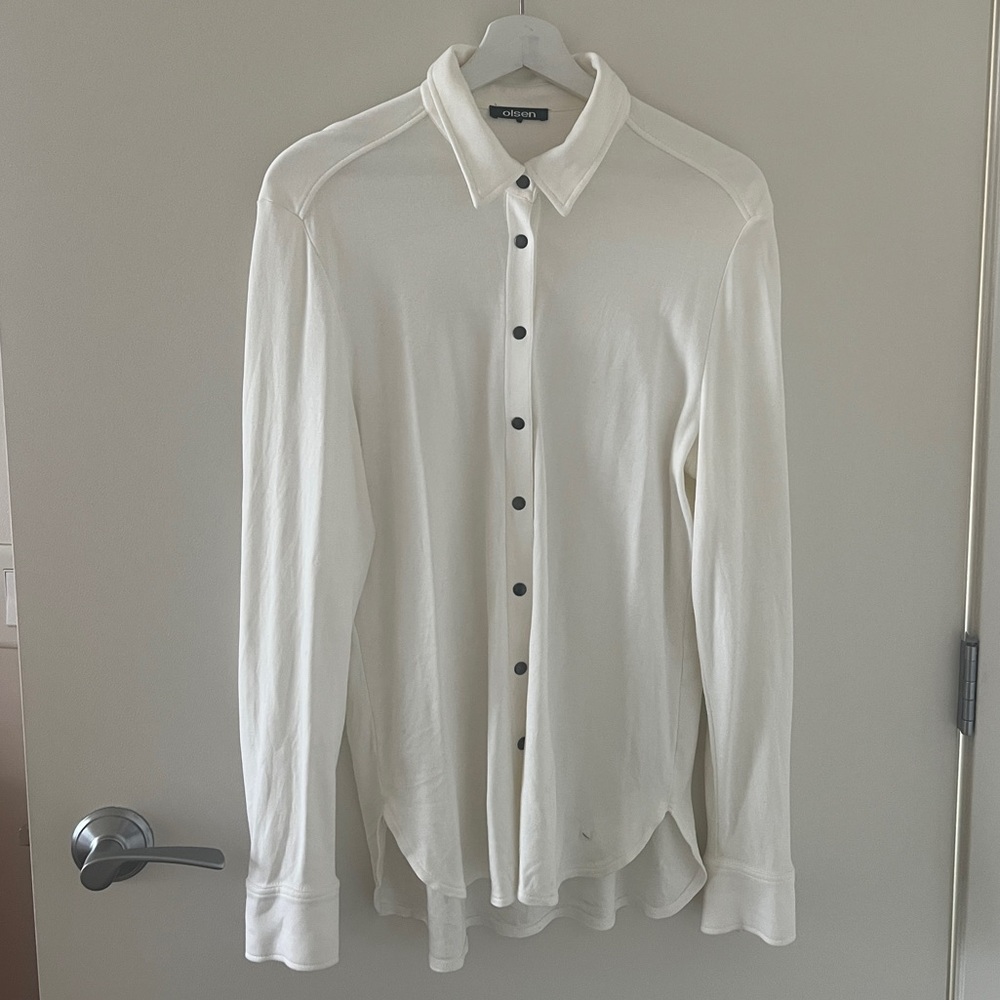 Olsen white/ivory straight front button shirt